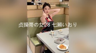 大胸TS奈奈穿着黑丝高跟被直男在厨房里爆干