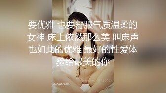 无人后继05黑白格子短裙抄底