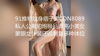 ❤️美乳小翘臀❤️穿着婚纱被单男拽着头发肏，看着老婆被内射极度淫骚D航空姐刚下飞机就被老公送到别人床上黑丝脚都还是酸的