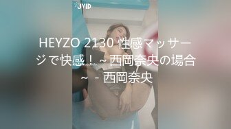 KTV厕所偷拍喝醉的美女趴在马桶上吐✿来个捡尸的屌丝男把她内裤脱了想上她