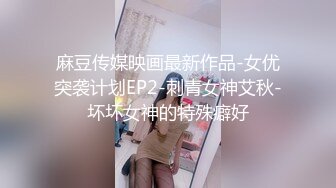 长裙高跟美女这是憋了多久